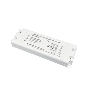 60 vata cv voltas aschuir inchoigeartaithe soláthair cumhachta faoi stiúir triac triac.