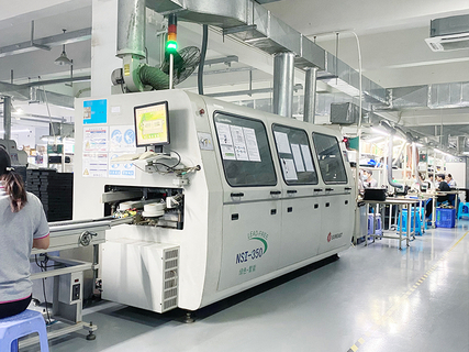 Tiom&aacute;na&iacute; faoi sti&uacute;ir 10w